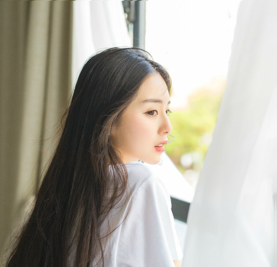 “退！退往夏口！”陈到咬了咬牙，此刻也只能退了，如果以柴桑大营的兵力来算，对方不可能在占据江夏，伏击自己的情况下，还有余力去夺取夏口，虽然眼下夏口已经成了一处死地，但除了夏口，他没有别的地方可退。